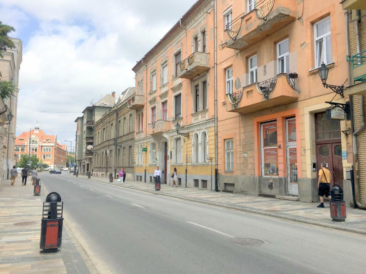 Hedi Apartman Miskolc Ngoại thất bức ảnh