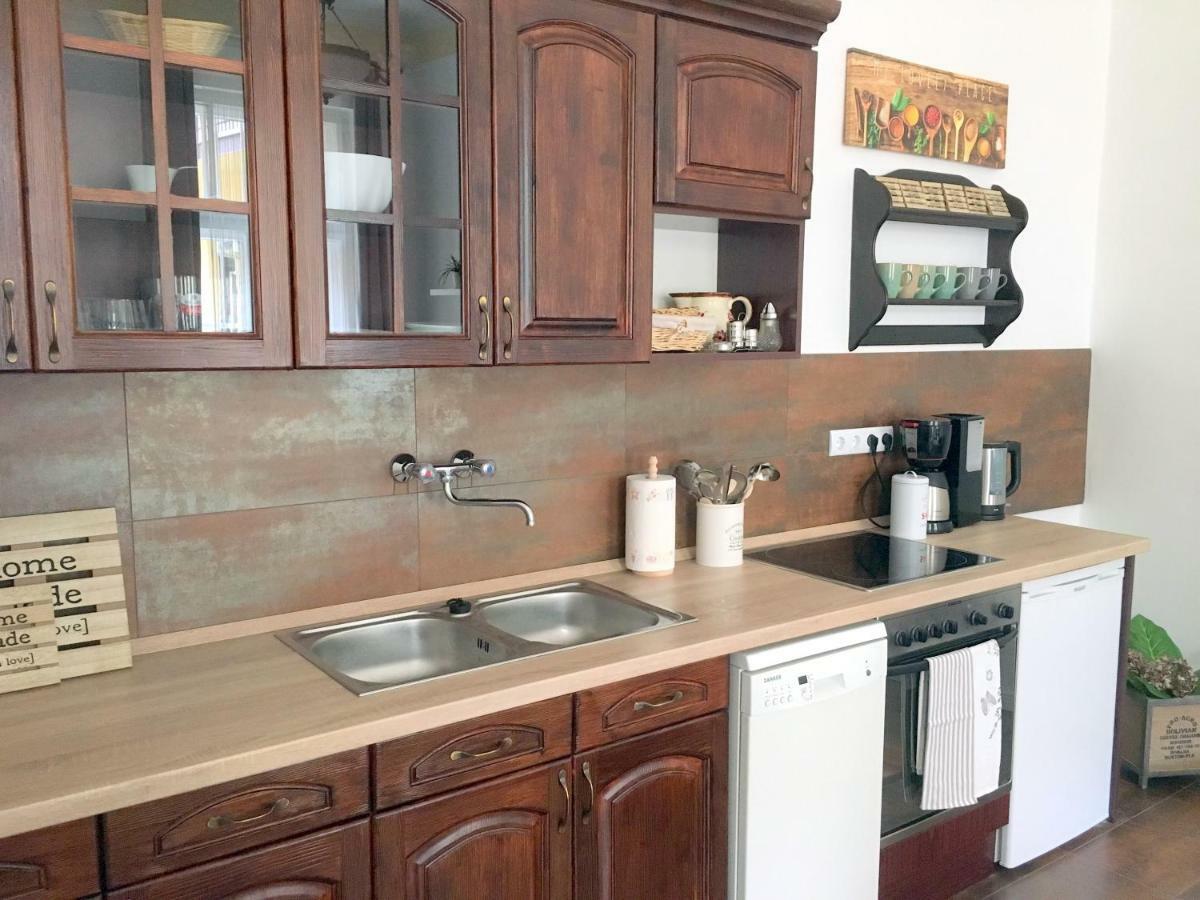 Hedi Apartman Miskolc Ngoại thất bức ảnh
